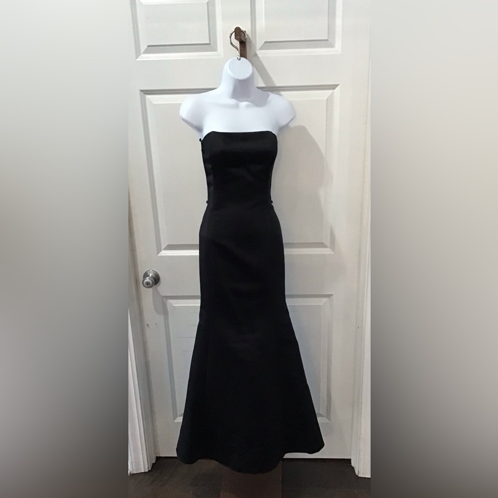 Jessica McClintock Classic Black Strapless Gown Women’s 9